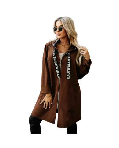 Ležérny kabát so zipsom a módnymi detailmi – čokoládovo hnedý