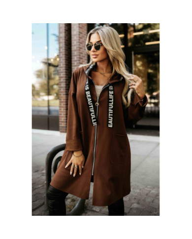 Ležérny kabát so zipsom a módnymi detailmi – čokoládovo hnedý